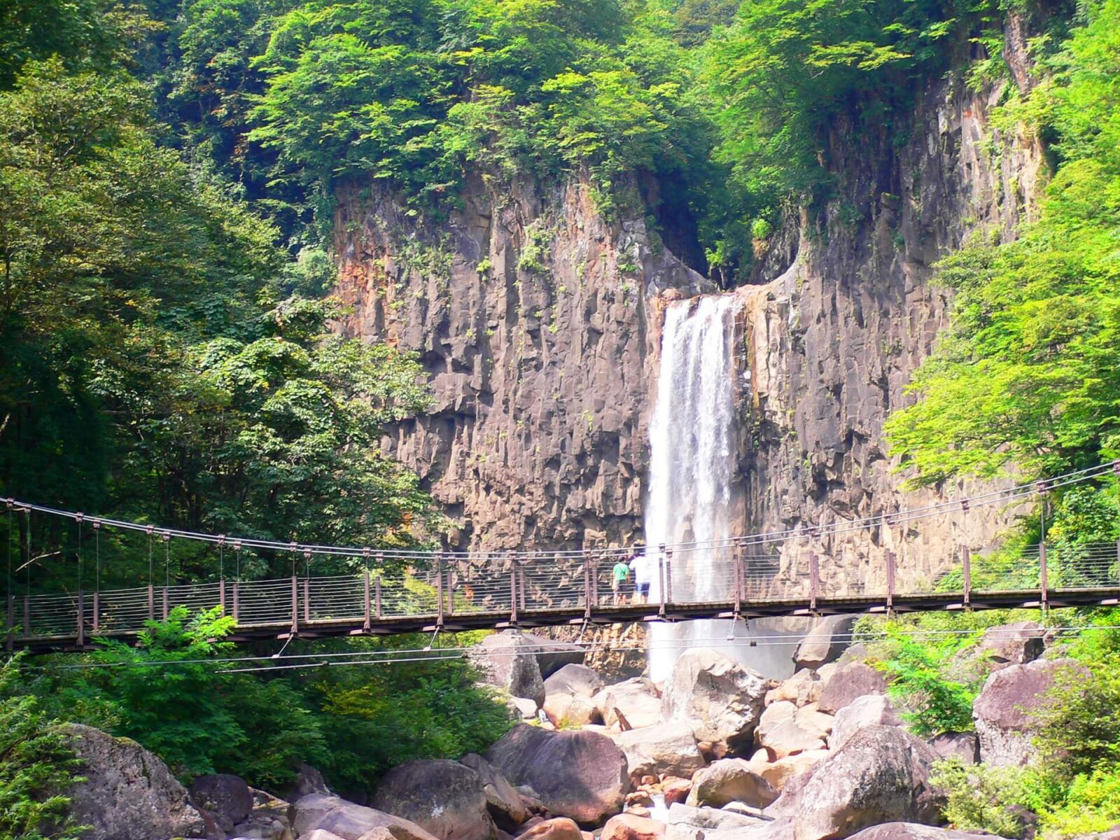 myoko-naena-falls