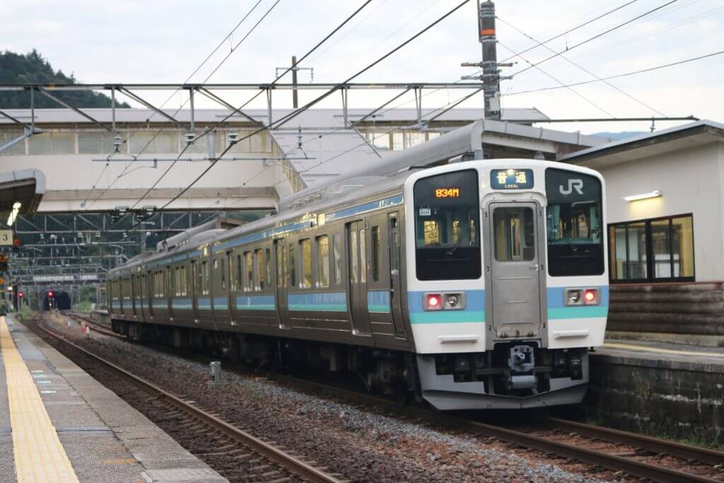 nagano-station-train