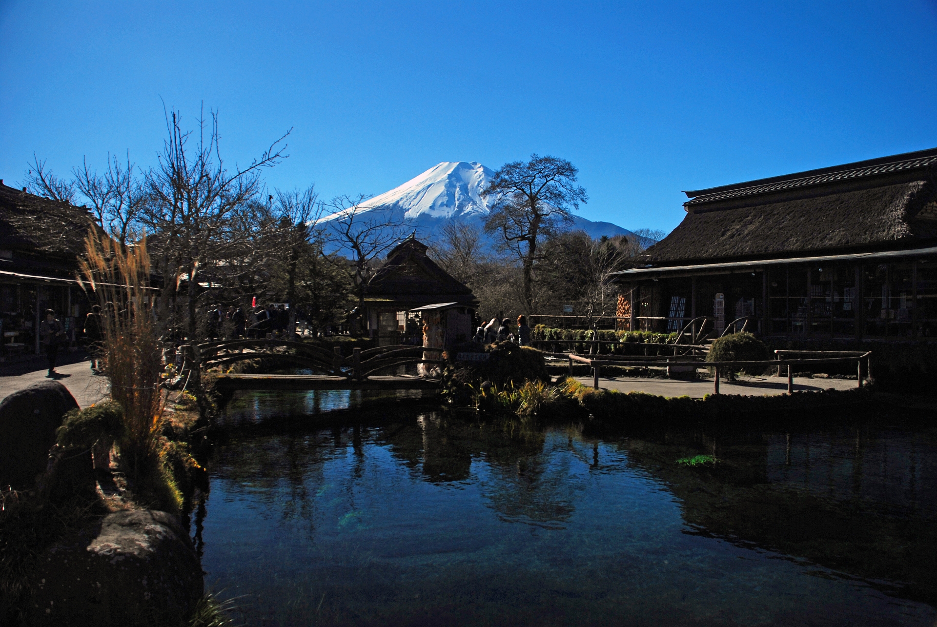 Oshino-Hakkai-Mount-fuji