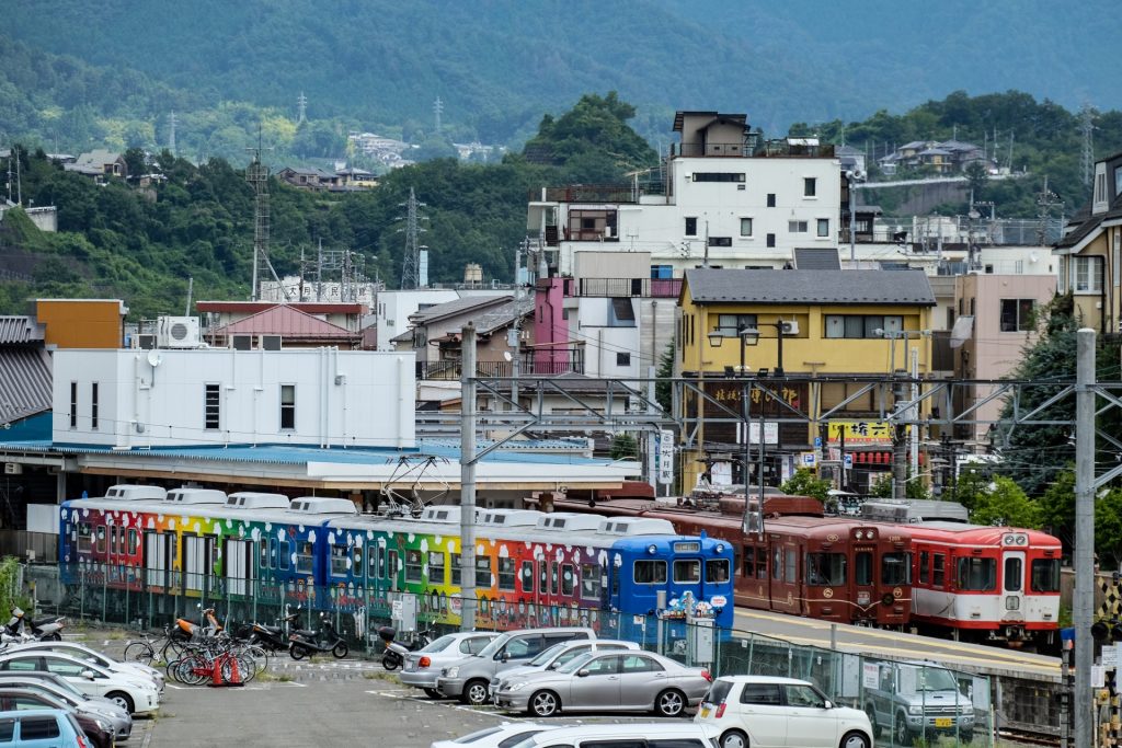 Otsuki-Station-fujikyu-railway-line-mount-fuji