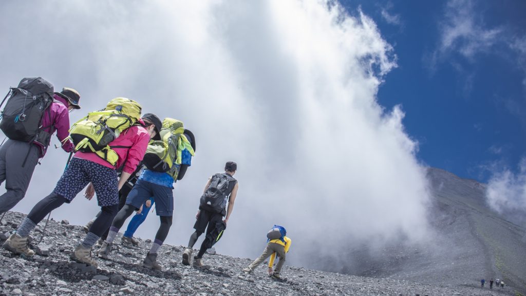 Climing-Mount-Fuji