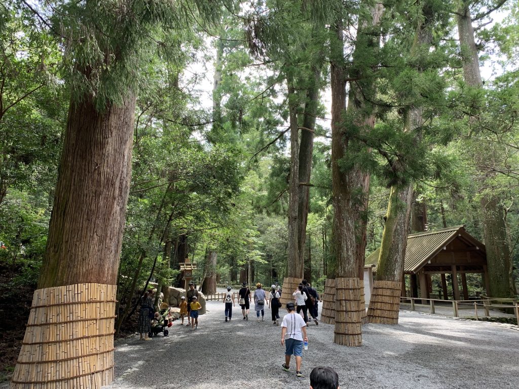 Ise-Grand-Shrine-jingu-naigu