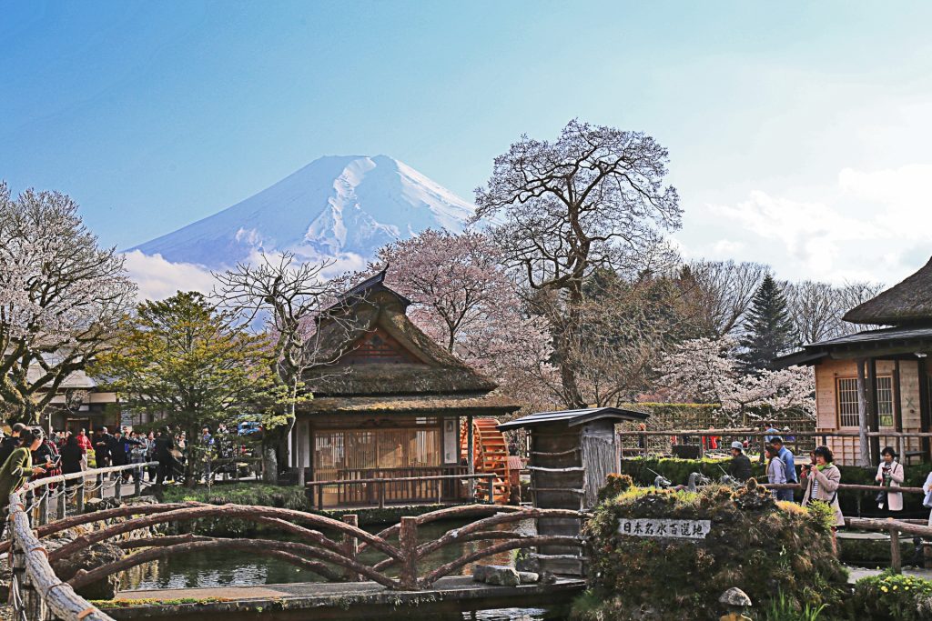 Oshino-Hakkai-Mount-fuji