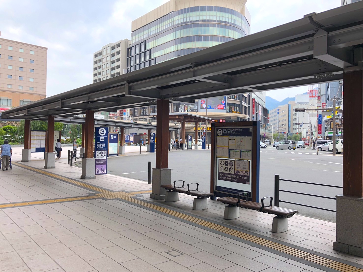 nagano-station-bus-stop-3