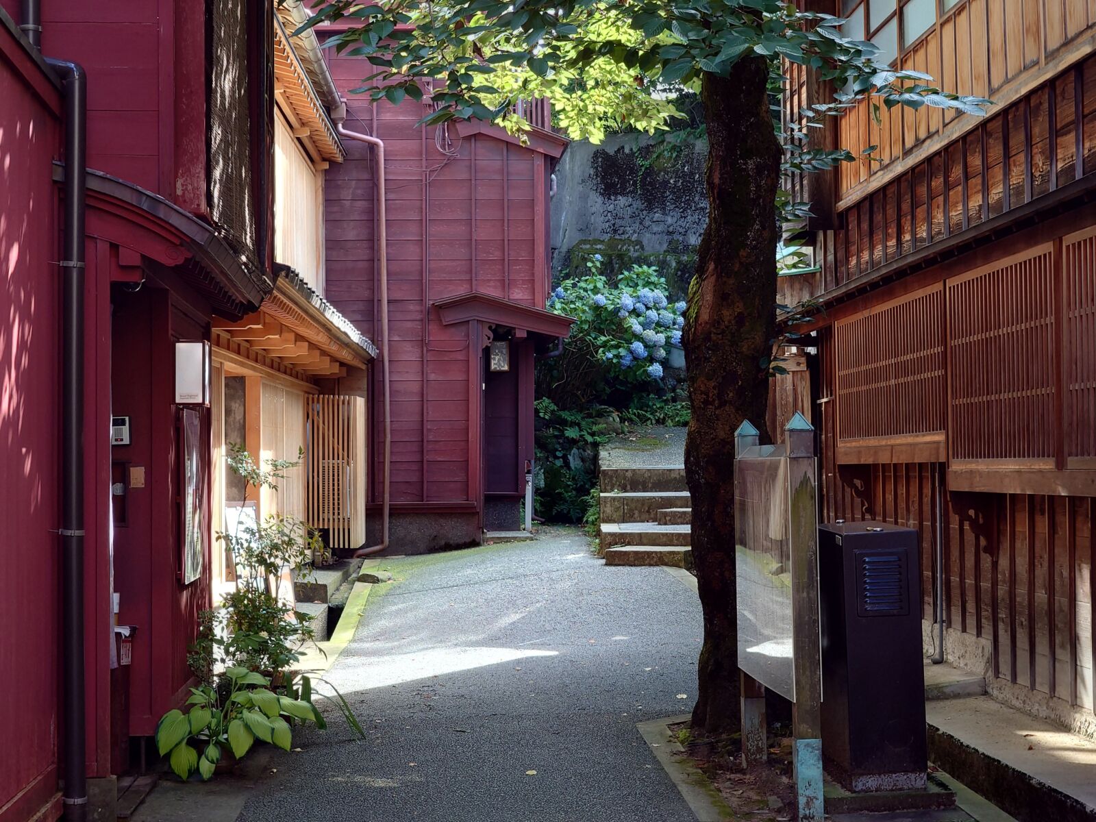 kanazawa-kazuemachi