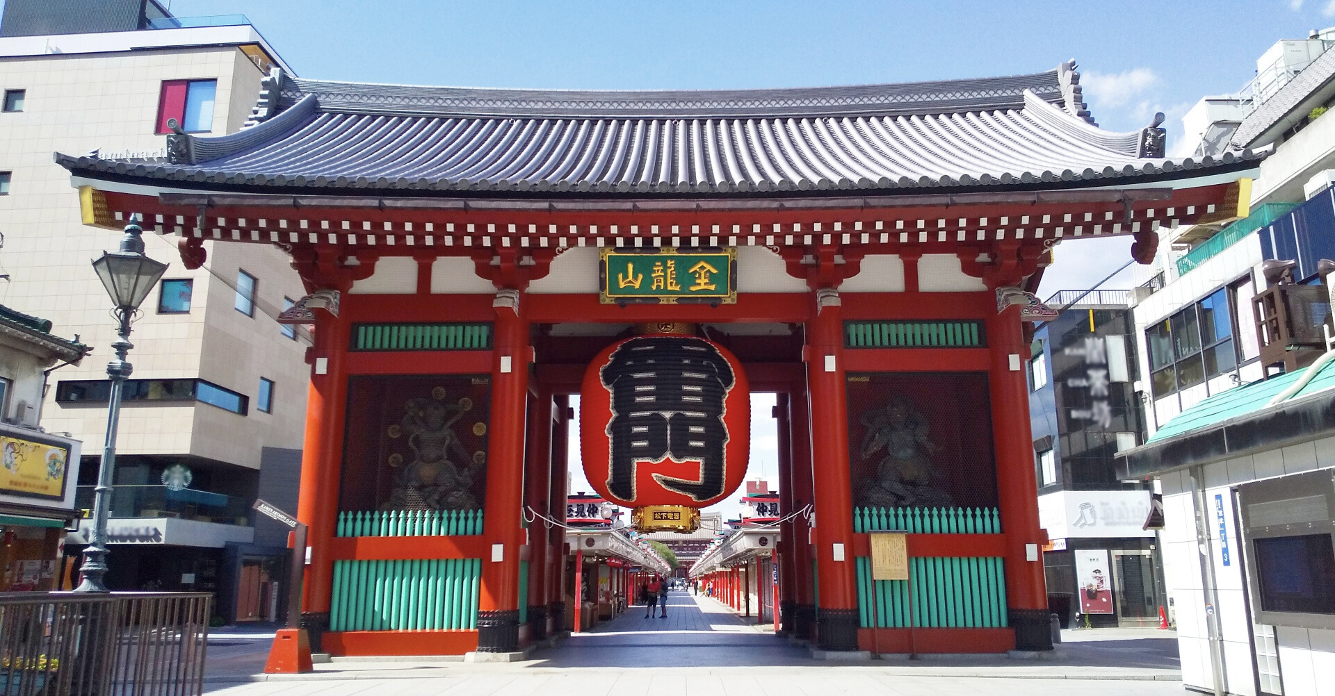 Asakusa-Kaminarimon-gate