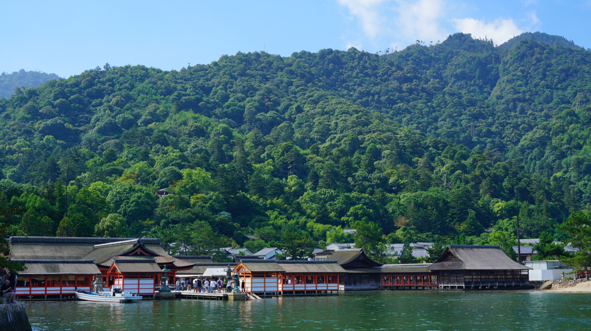 MIYAJIMA - ITSUKUSHIMA SHRINE